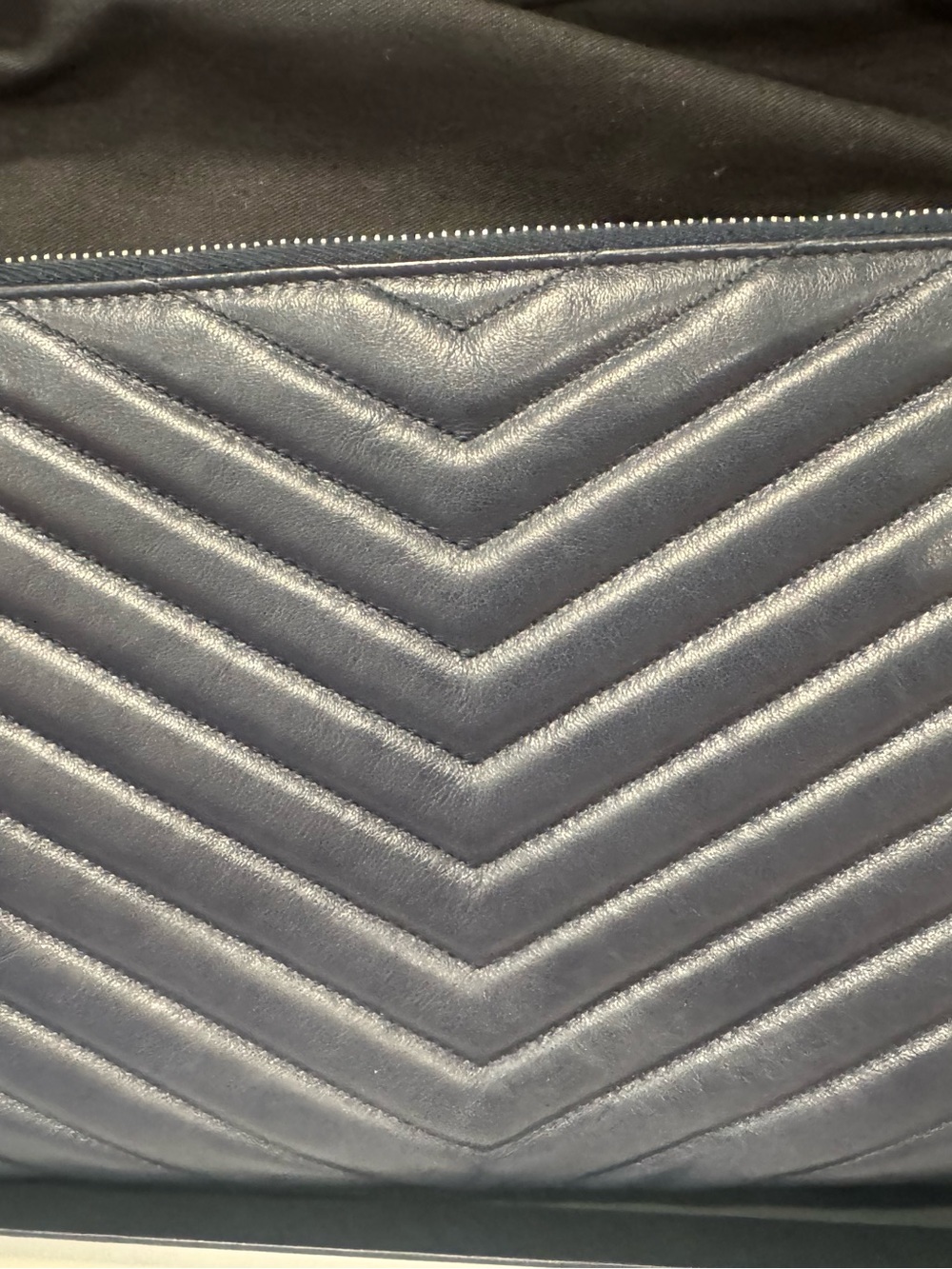 💯Authentic YSL Navy Blue Cassandra Chevron  Wristlet - Picture 14 of 16